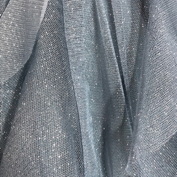 Beautiful size 1 two tone blue sparkly dress - Picture 4 of 7